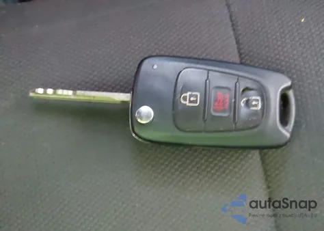 2011 Kia Soul + z USA, uszkodzony, nr VIN KNDJT2A23B7330085